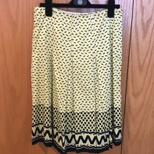 Carlisle Lime White Black Print Skirt Sz 8